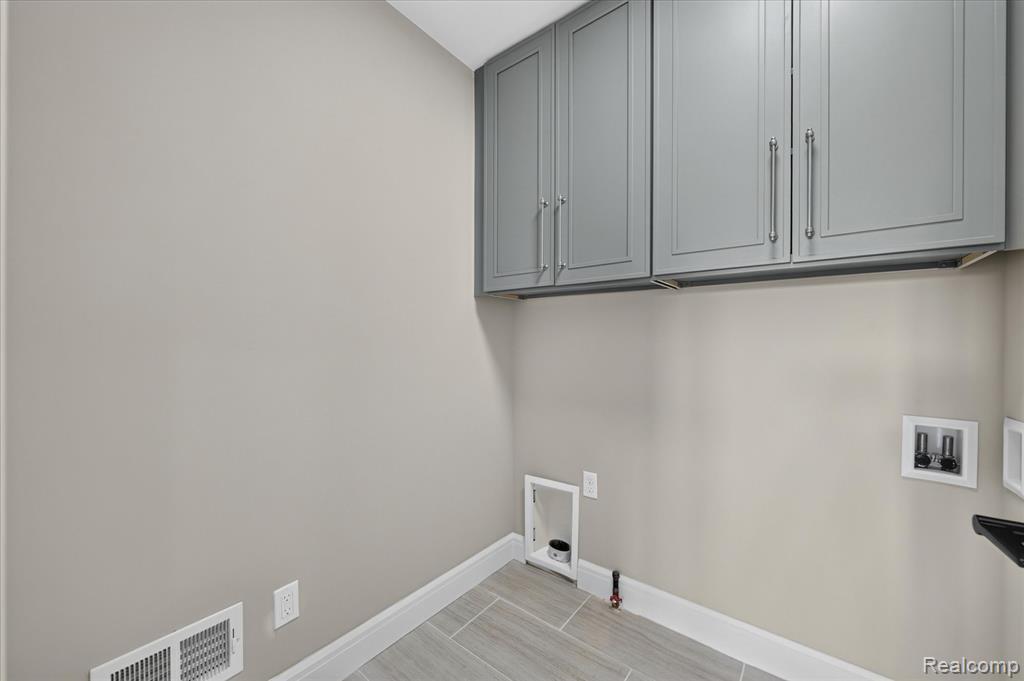 54462 Brenda Drive, Macomb, MI 48042 — Photo 33