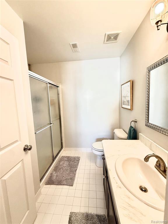 43431 Claremont Dr. E Drive E, Clinton Twp, MI 48038 — Photo 22