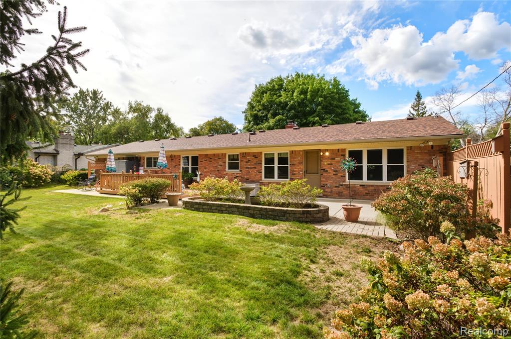9466 Marilyn Avenue, Plymouth, MI 48170 — Photo 49