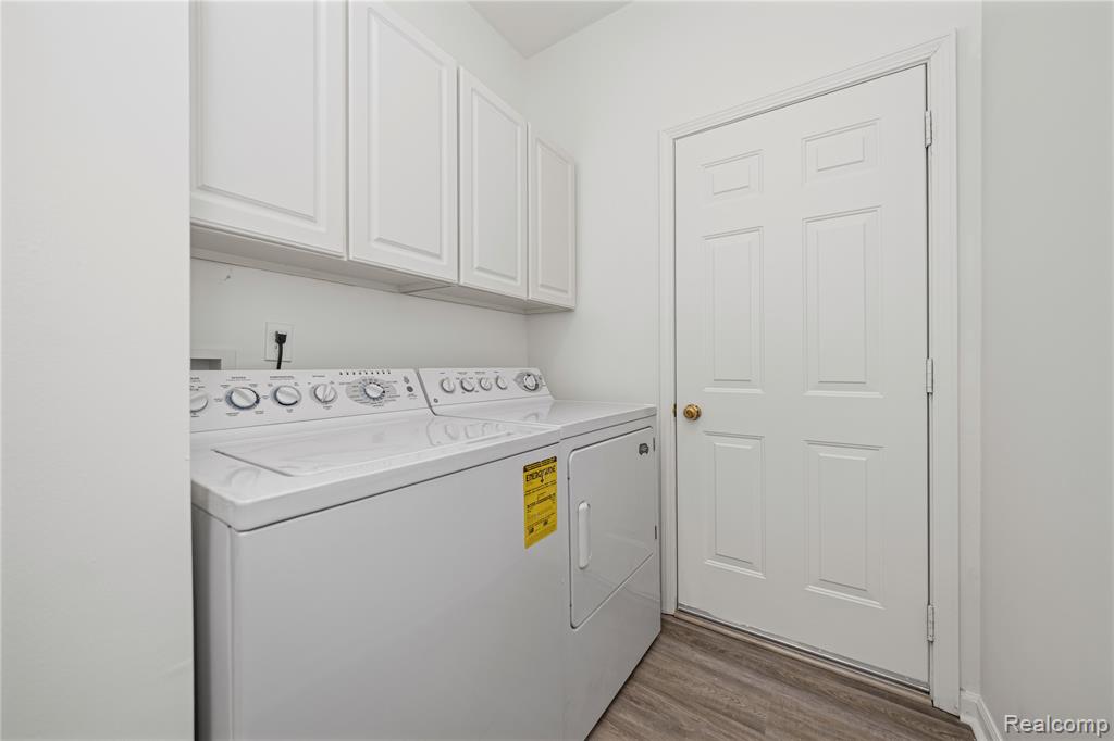43450 Pendleton Circle, Sterling Heights, MI 48313 — Photo 24