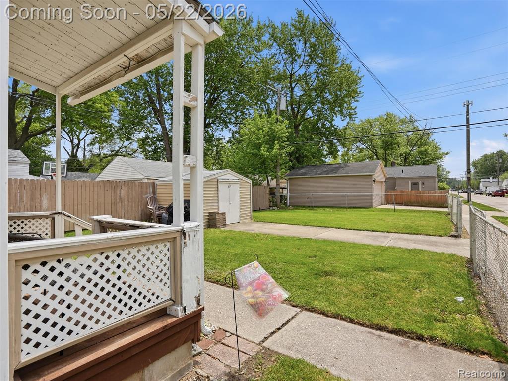 504 E Hudson Avenue, Madison Heights, MI 48071 — Photo 25