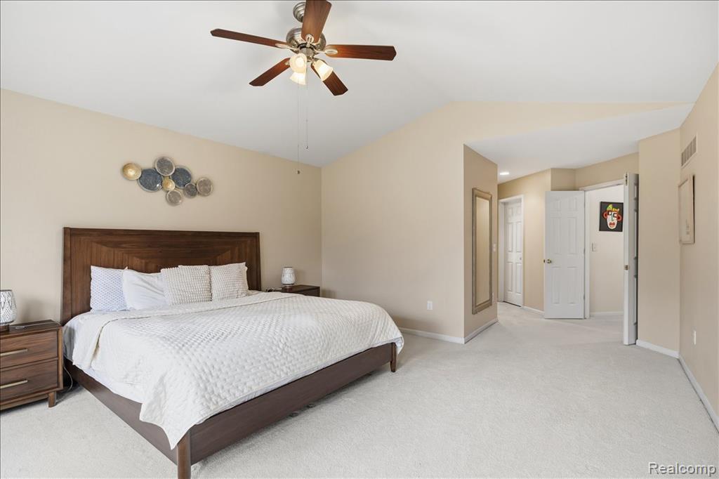 4471 S Castlewood Court, Auburn Hills, MI 48326 — Photo 30