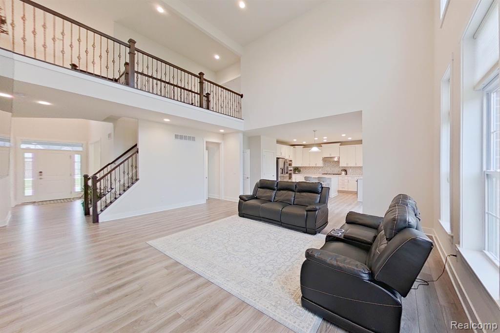 51060 LAUREL Park Drive, Canton, MI 48188 — Photo 21