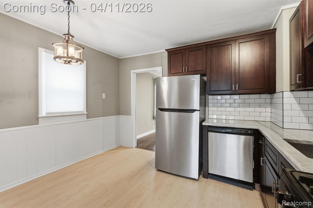 23360 Battelle Avenue, Hazel Park, MI 48030 — Photo 7