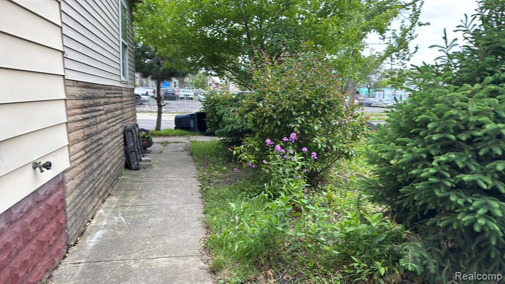 19 E Cicotte Street, River Rouge, MI 48218 — Photo 5