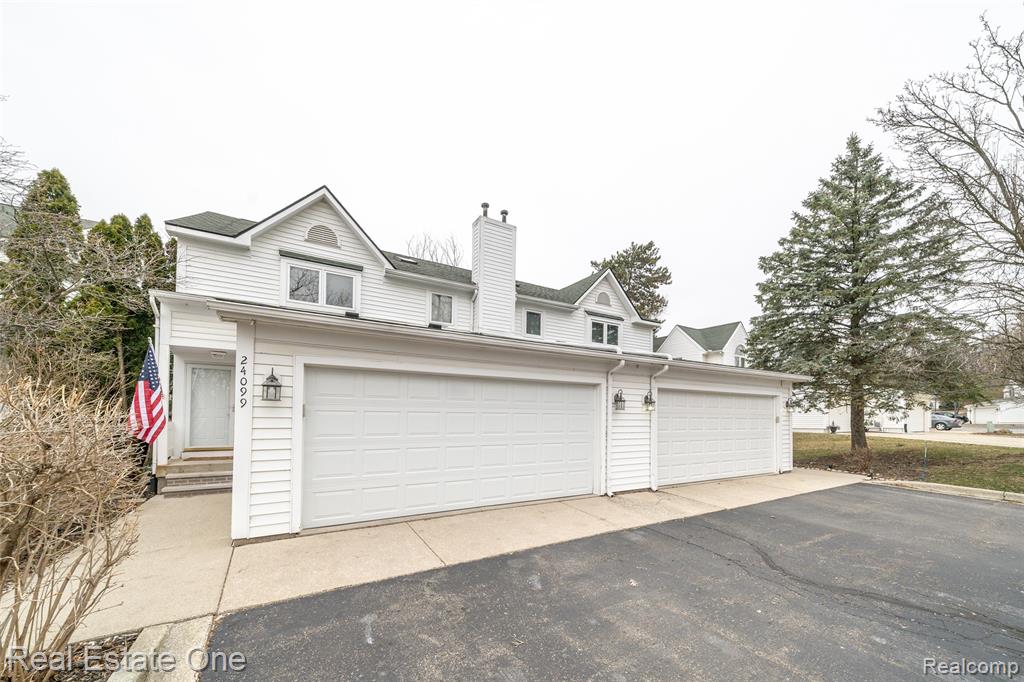 24099 Tana Court, Farmington, MI 48335 — Photo 2