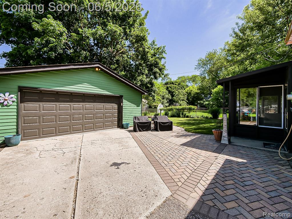 719 E Summit Street, Milford, MI 48381 — Photo 21
