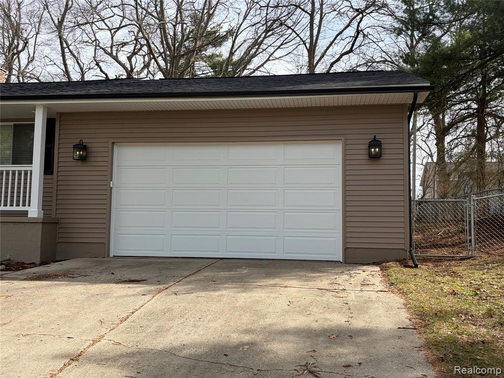 970 Golfview Drive, Lake Orion, MI 48362 — Photo 4