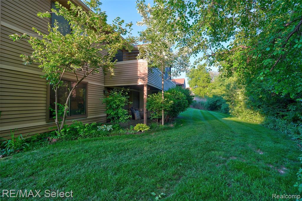 250 Briarcrest Drive - Photo 4