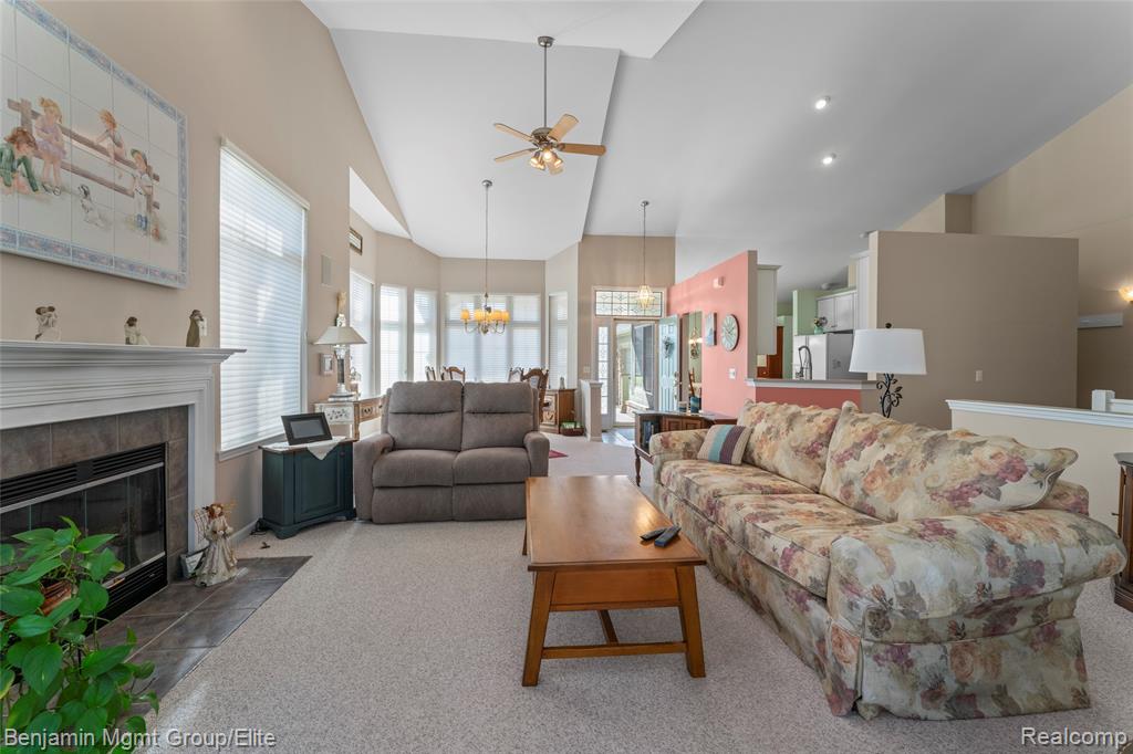 5380 Versailles Avenue, Brighton, MI 48116 — Photo 6