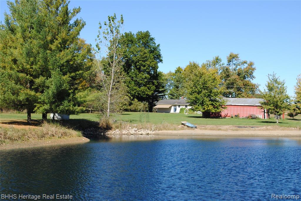 10755 Sober Road, Webberville, MI 48892 — Photo 12