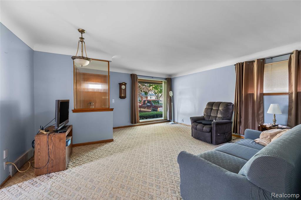 4402 Vassar Street, Dearborn Heights, MI 48125 — Photo 5