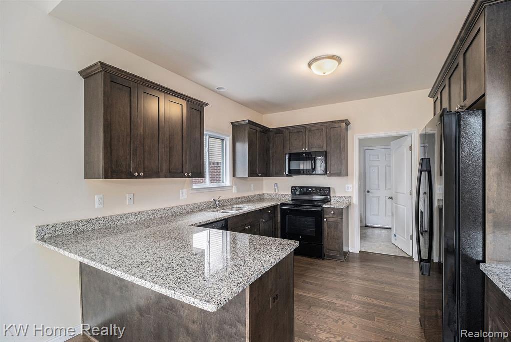 5193 Hawkseye Trace, Warren, MI 48092 — Photo 14