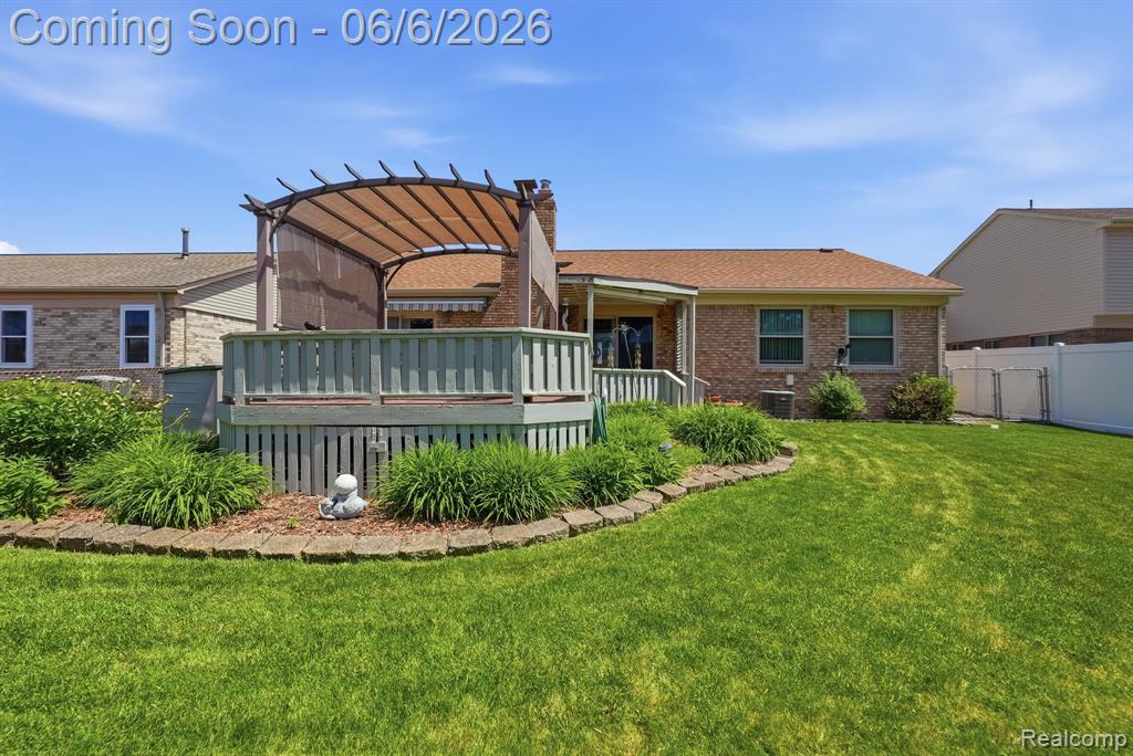 42321 Royal Lane, Clinton Twp, MI 48038 — Photo 40