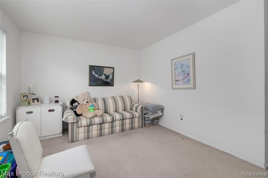 5495 Kingsfield Drive, West Bloomfield, MI — Photo 30