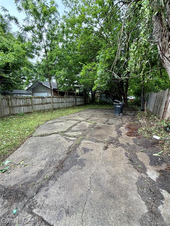 6395 Westwood Street, Detroit, MI 48228 — Photo 21