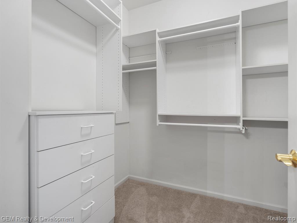 7487 KENNINGTON Boulevard, West Bloomfield, MI — Photo 22