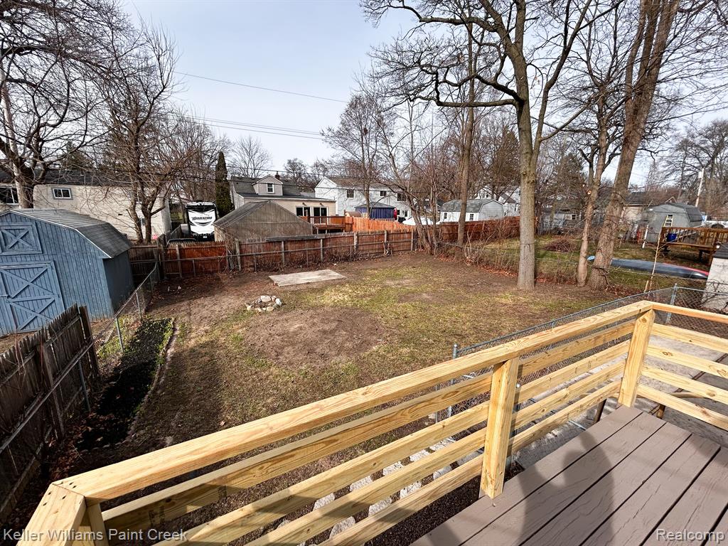 5832 OPALINE Drive, Waterford, MI 48327 — Photo 31