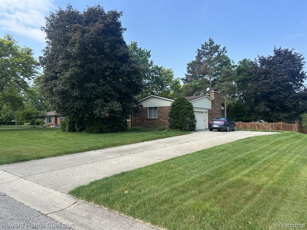 5045 Bronco Drive, Clarkston, MI — Photo 3