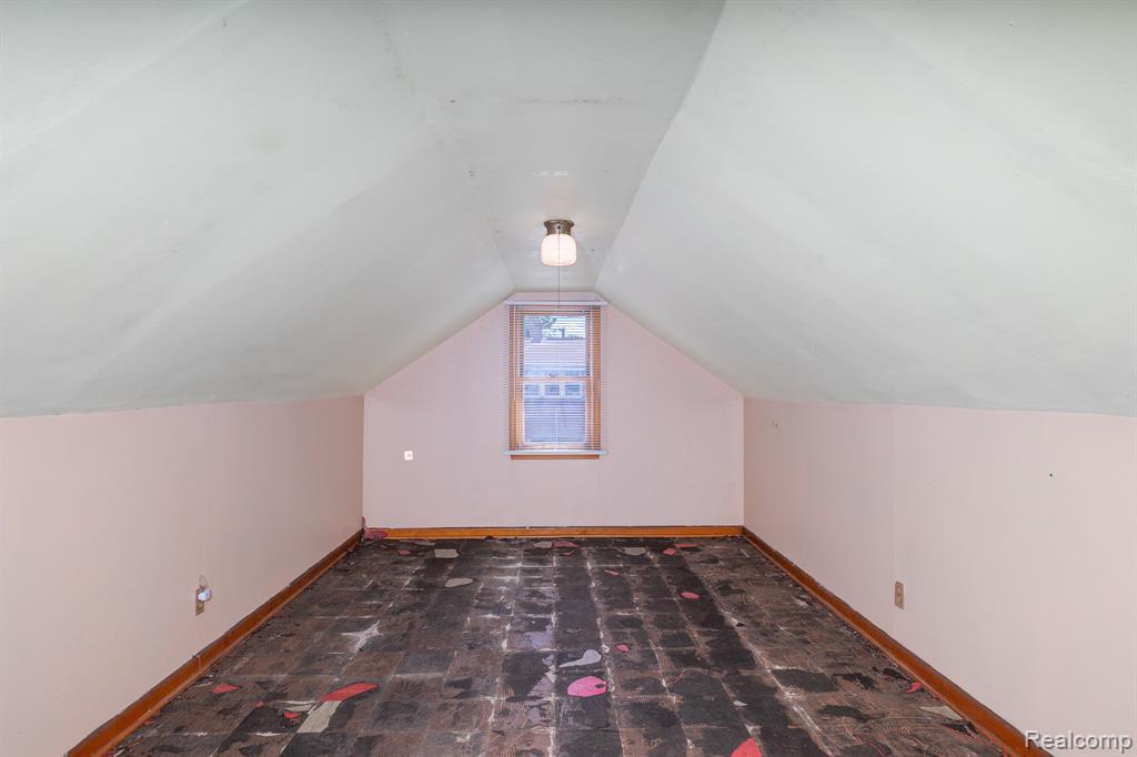 5672 Saint Clair Street, Detroit, MI 48213 — Photo 25