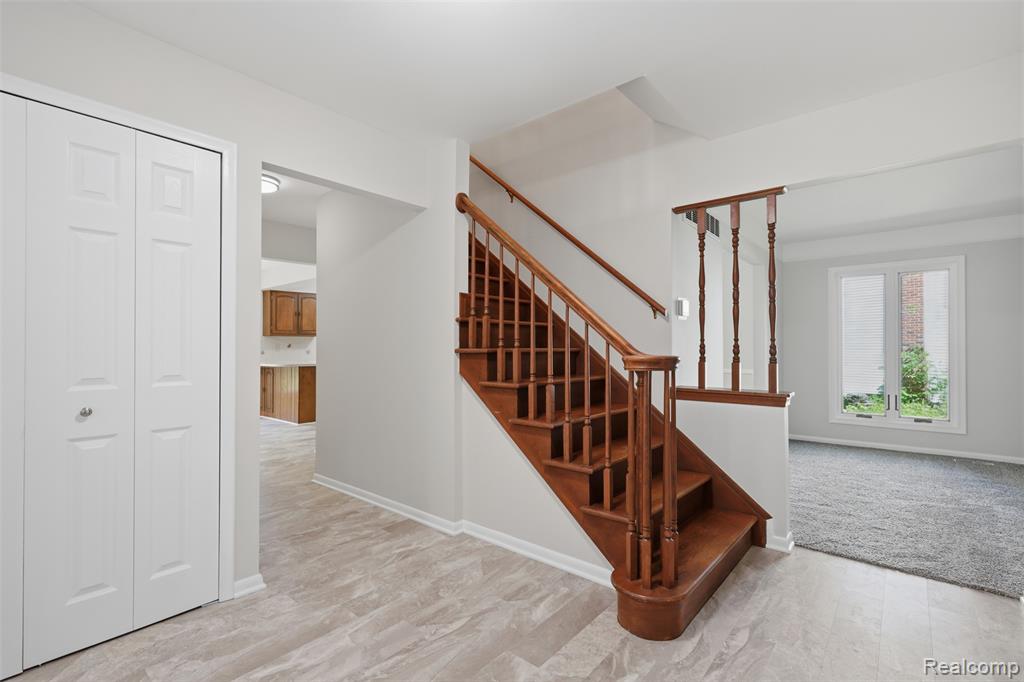 470 Morgan Circle, Northville, MI 48167 — Photo 6