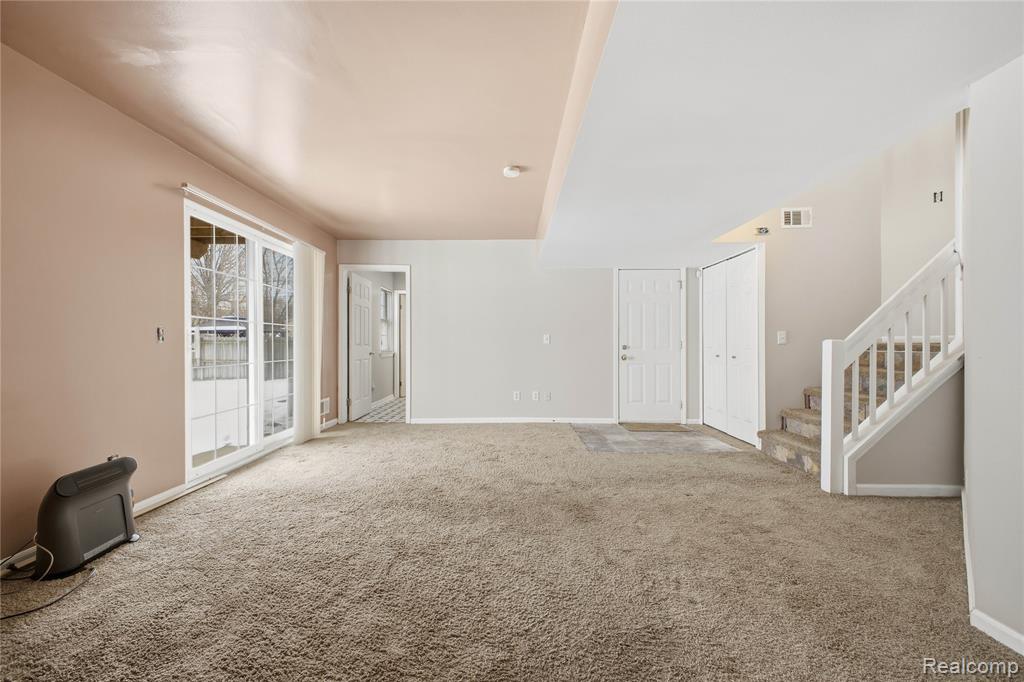 6015 Edmund Street, Romulus, MI, 48174