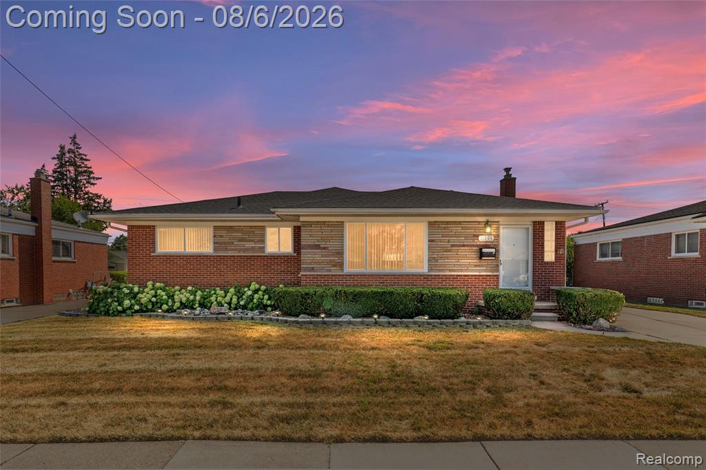 31266 Wellston Drive, Warren, MI 48093