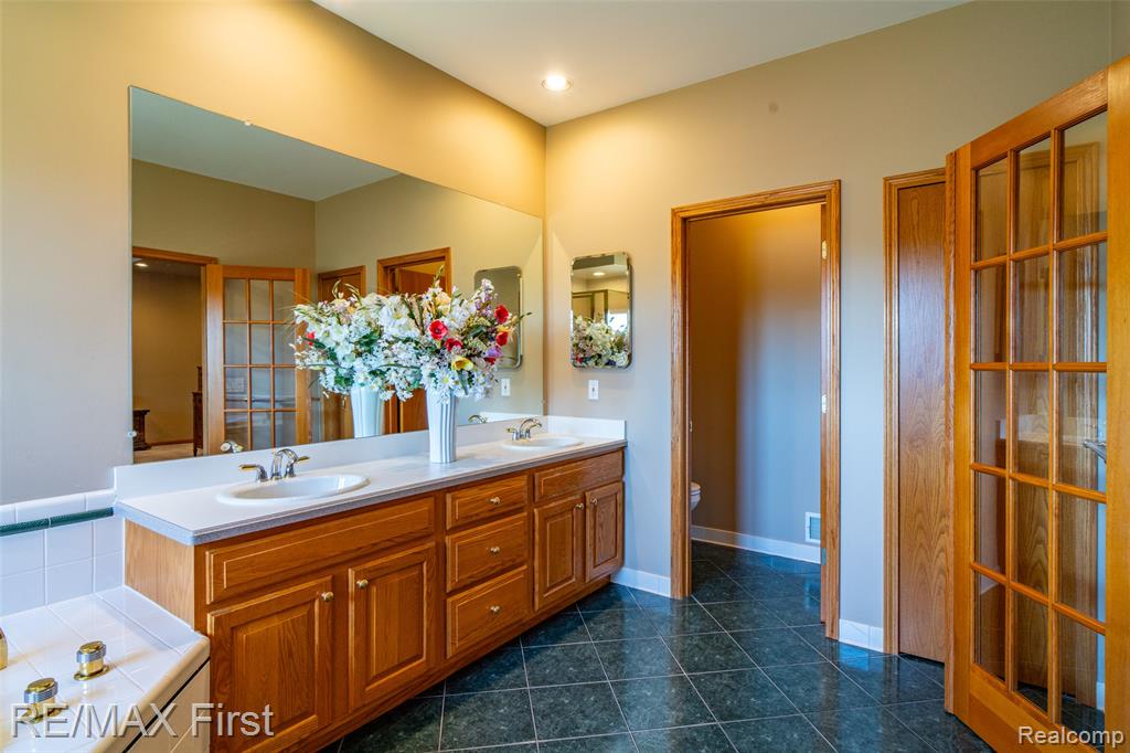 47368 Dove Court, Shelby Twp, MI 48315 — Photo 26