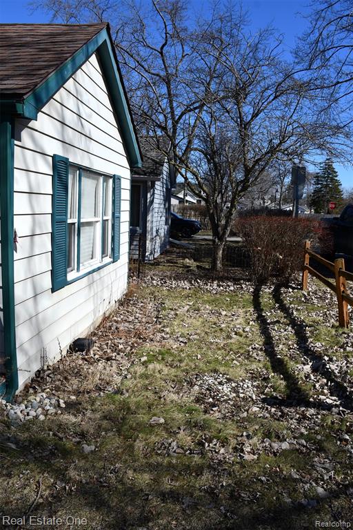 3026 Norcott Drive, Keego Harbor, MI 48320 — Photo 28