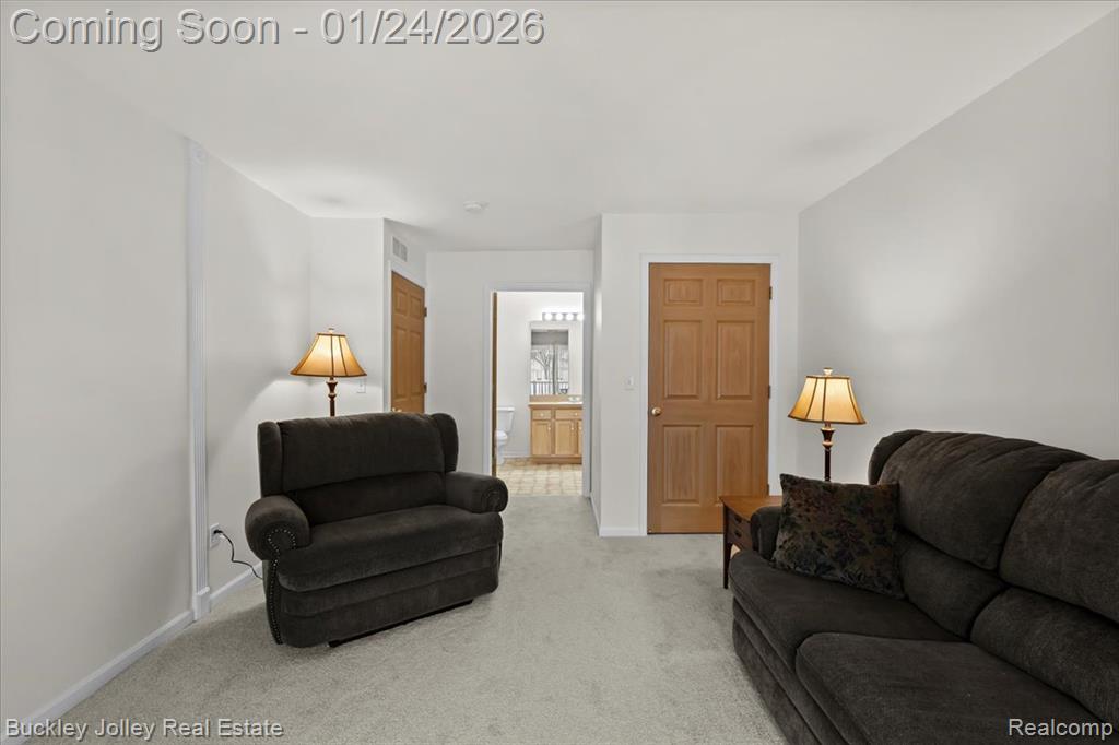 4030 Kirkway Court, 125, Howell, MI 48843 — Photo 6