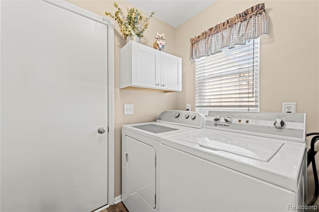5579 Elmhurst Drive, 167, Trenton, MI 48183 — Photo 25