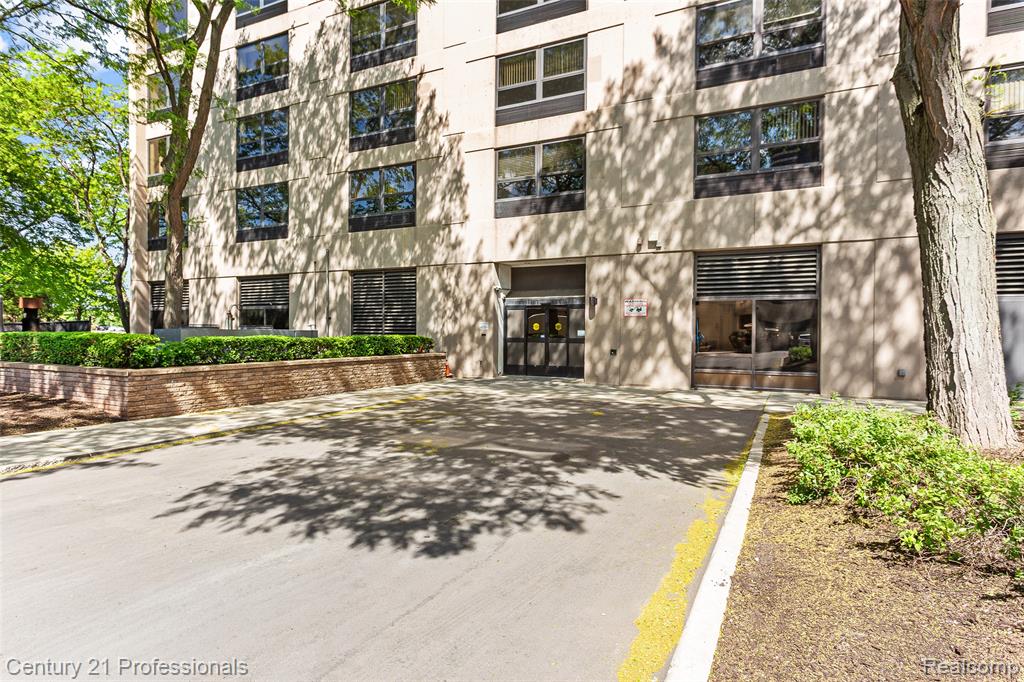 5000 Town Center #1605, Southfield, MI 48075 — Photo 43