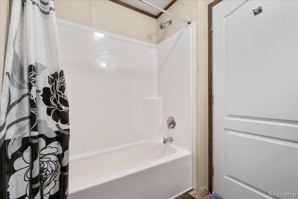 11731 Valerie Lane, Whitmore Lake, MI 48189 — Photo 16