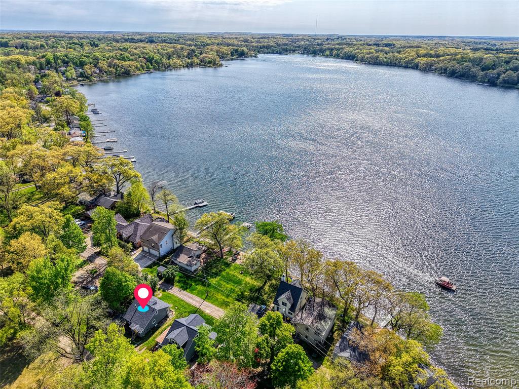 7490 Noahs Landing, Gregory, MI 48137 — Photo 9