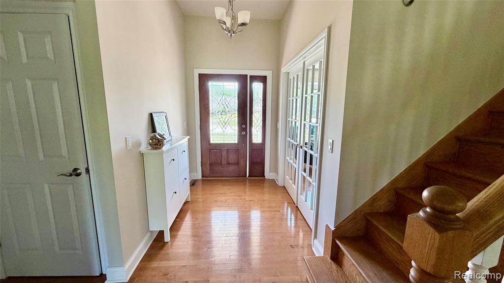 2380 Houghton Hollow Drive, Lansing, MI 48911 — Photo 18