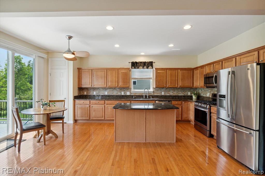 3872 RAINIER Drive, 94, Howell, MI 48843 — Photo 10