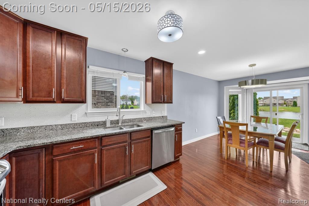 28657 Oakmonte Circle W, New Hudson, MI 48165 — Photo 13