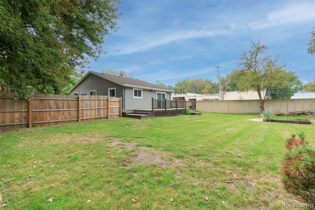37281 Clio Street, Harrison Township, MI — Photo 29