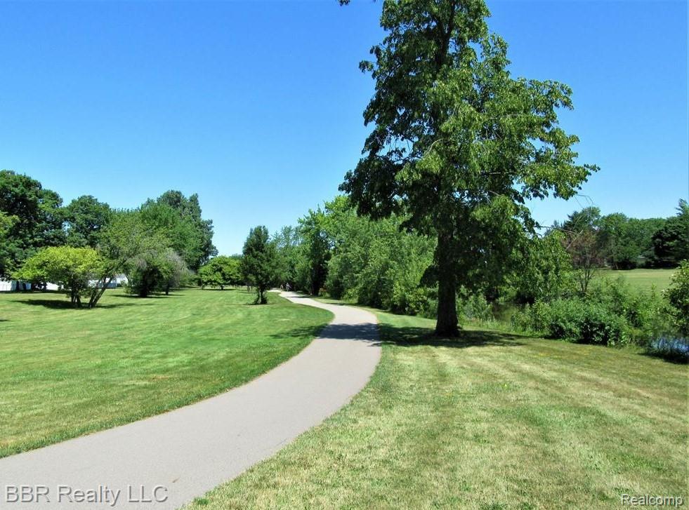 417 St. Joseph Street, Trenton, MI 48183 — Photo 22