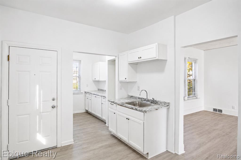 64 Glendale Street, Highland Park, MI 48203 — Photo 17