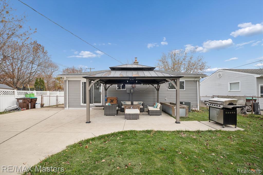 31630 Lynne Drive, Rockwood, MI — Photo 25