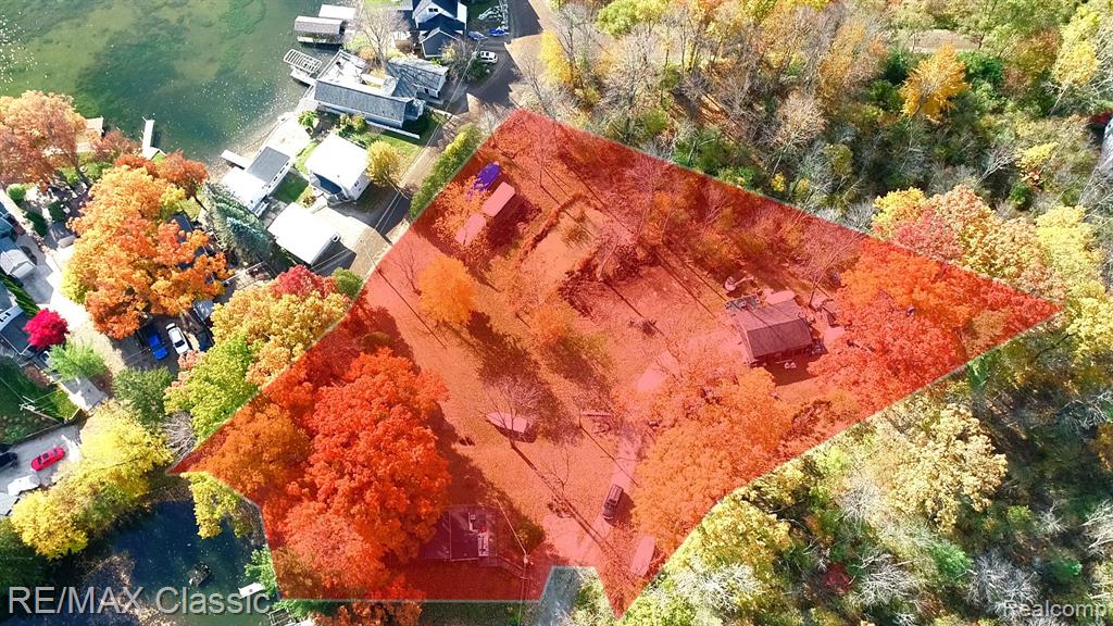 512 FERNHURST Court, Lake Orion, MI 48362 — Photo 11