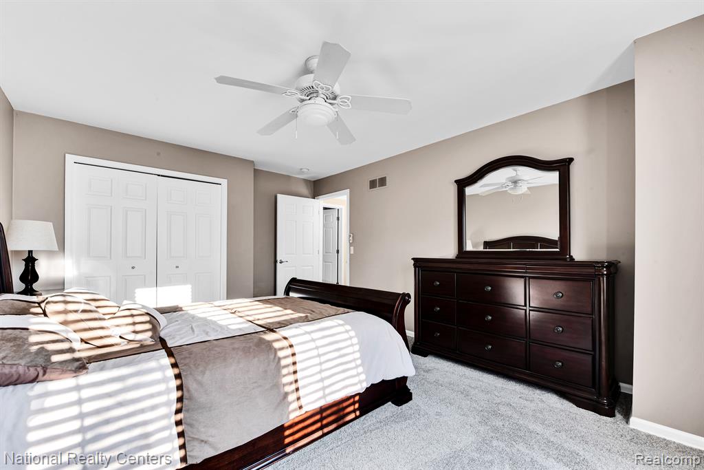 784 HIDDEN CREEK Drive, South Lyon, MI 48178 — Photo 18