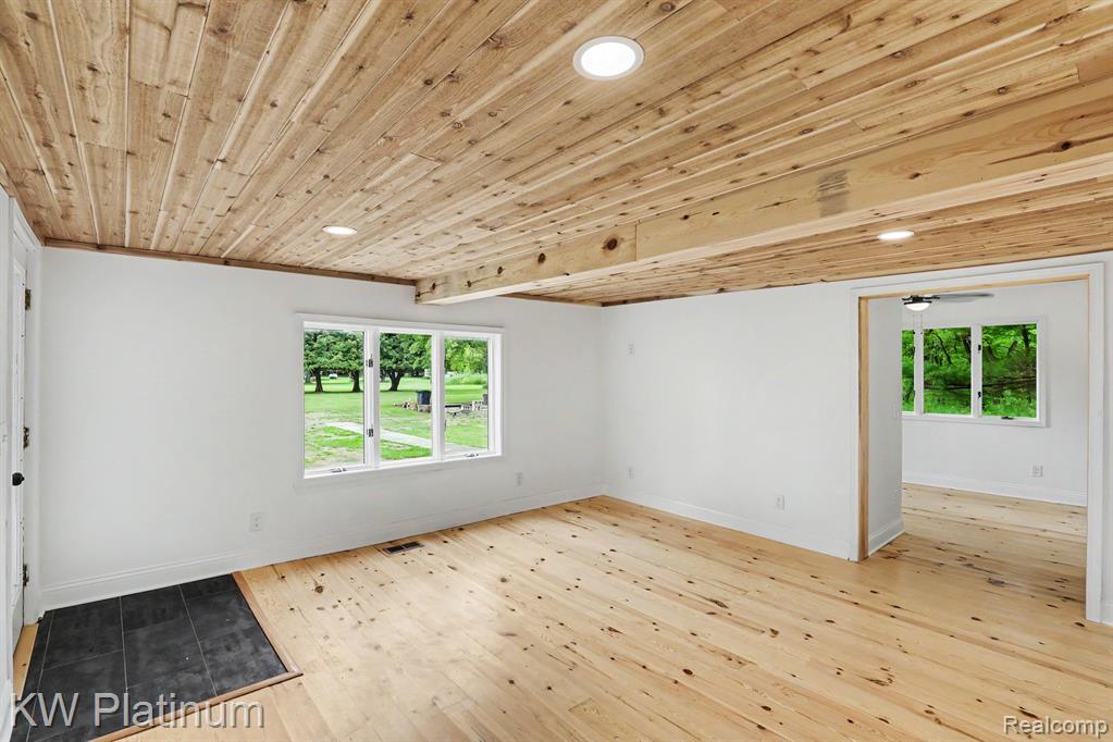 5103 Forester Road, MI 48419 — Photo 16