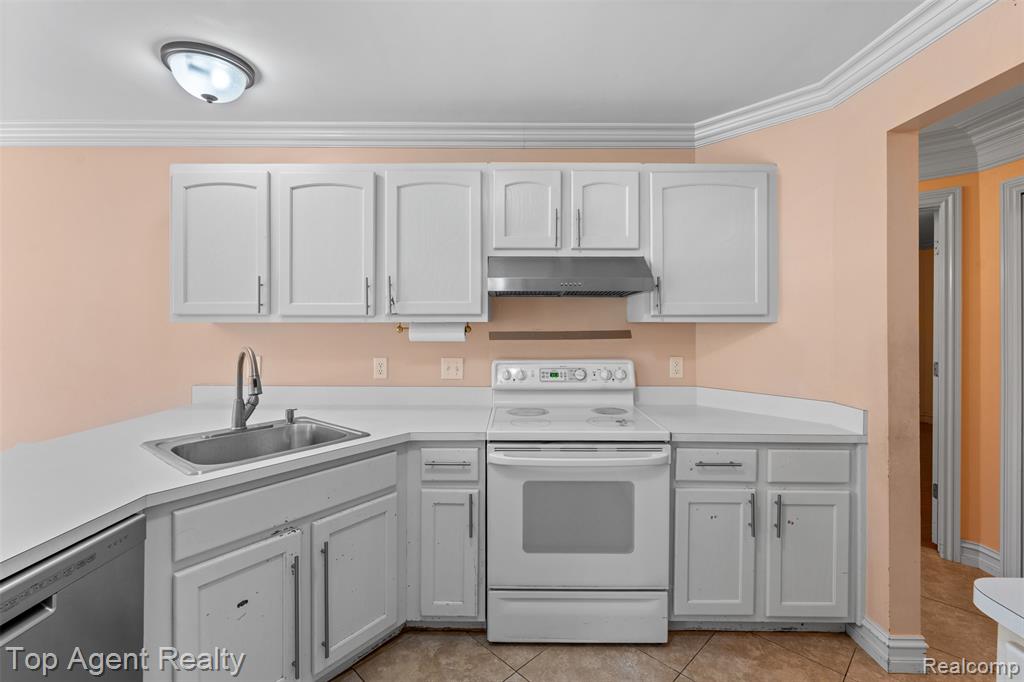 53260 VILLA ROSA Drive, Macomb, MI 48042 — Photo 21