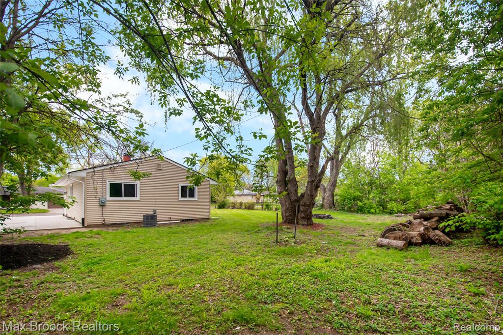 493 Luther Avenue, Pontiac, MI 48341 — Photo 5