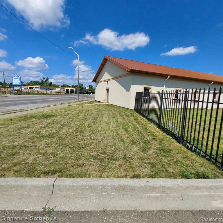 13850 Grand River Avenue, Detroit, MI 48227 — Photo 17
