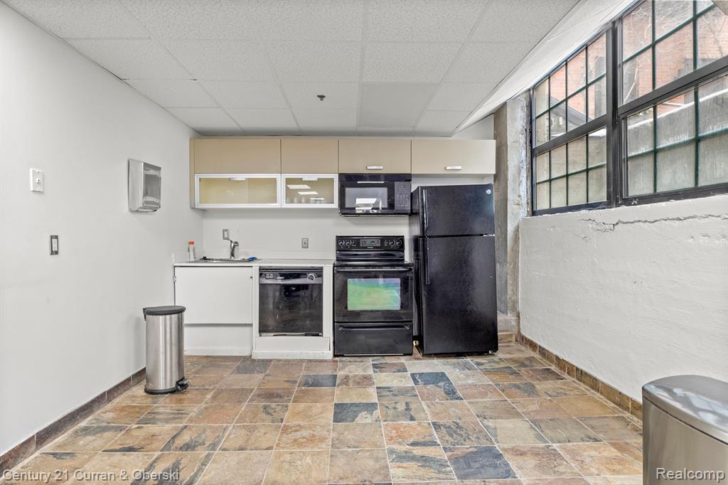 6533 E JEFFERSON Avenue, 50-238, Detroit, MI 48207 — Photo 34