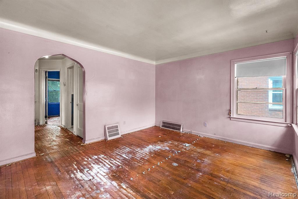 7819 Greenview Avenue, Detroit, MI 48228 — Photo 4