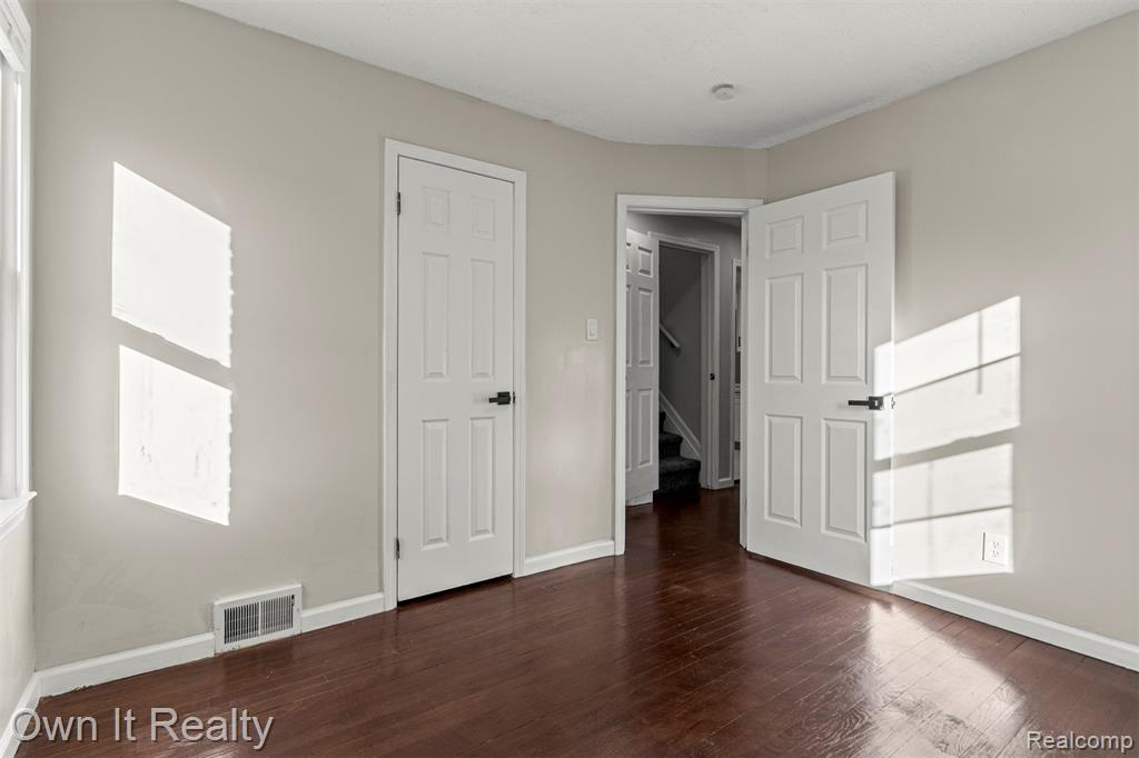 9183 Fenton Avenue, Redford, MI 48239 — Photo 18